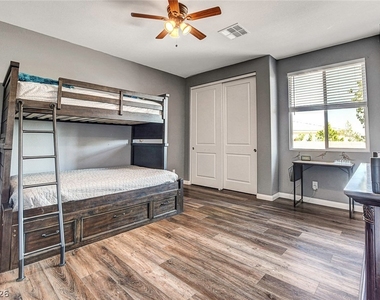 8621 Hickam Avenue - Photo Thumbnail 34