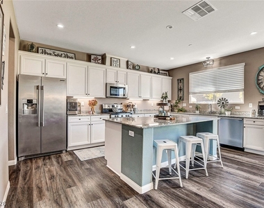8621 Hickam Avenue - Photo Thumbnail 19