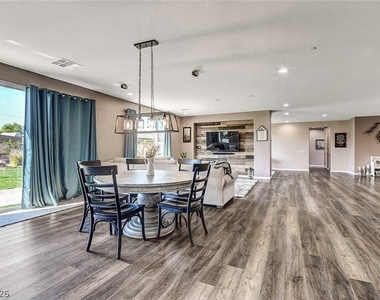 8621 Hickam Avenue - Photo Thumbnail 17