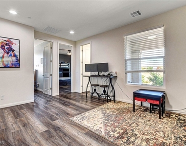 8621 Hickam Avenue - Photo Thumbnail 33