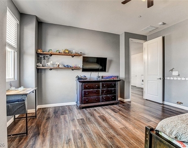 8621 Hickam Avenue - Photo Thumbnail 35