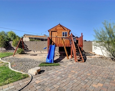 8621 Hickam Avenue - Photo Thumbnail 60