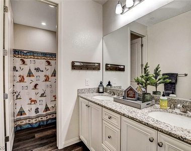 8621 Hickam Avenue - Photo Thumbnail 40
