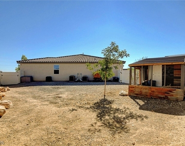8621 Hickam Avenue - Photo Thumbnail 71