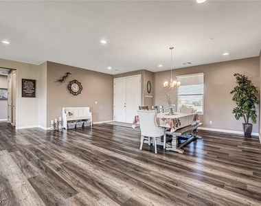 8621 Hickam Avenue - Photo Thumbnail 10