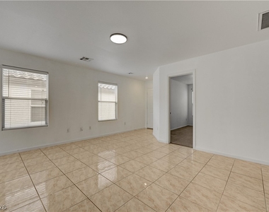 11051 Alora Street - Photo Thumbnail 4