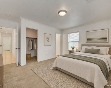 11051 Alora Street - Photo Thumbnail 9