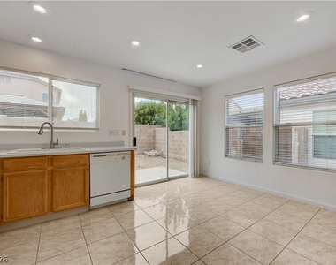 11051 Alora Street - Photo Thumbnail 7