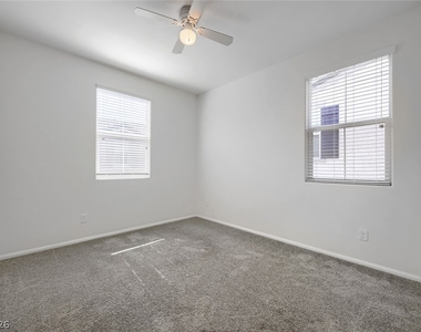 633 Sedum Avenue - Photo Thumbnail 15