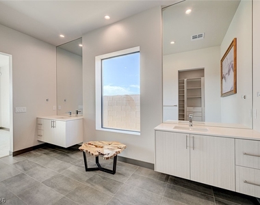 124 Still Shores Street - Photo Thumbnail 25