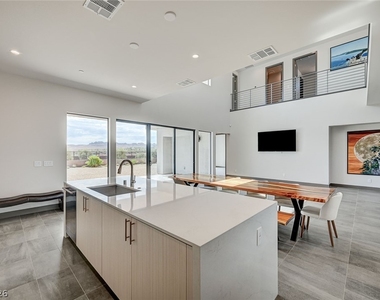 124 Still Shores Street - Photo Thumbnail 13