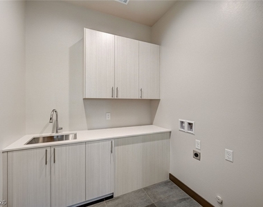 124 Still Shores Street - Photo Thumbnail 33