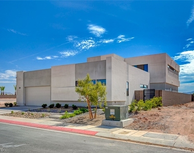 124 Still Shores Street - Photo Thumbnail 1