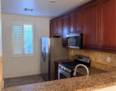 57 Wood Cliff Avenue - Photo Thumbnail 15