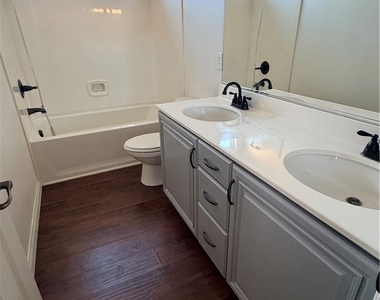 57 Wood Cliff Avenue - Photo Thumbnail 22