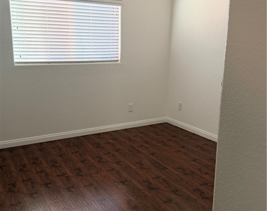 57 Wood Cliff Avenue - Photo Thumbnail 31