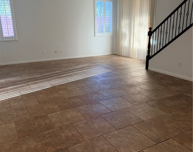 57 Wood Cliff Avenue - Photo Thumbnail 8