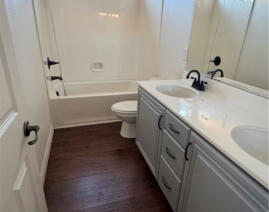 57 Wood Cliff Avenue - Photo Thumbnail 24
