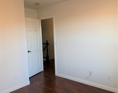 57 Wood Cliff Avenue - Photo Thumbnail 37