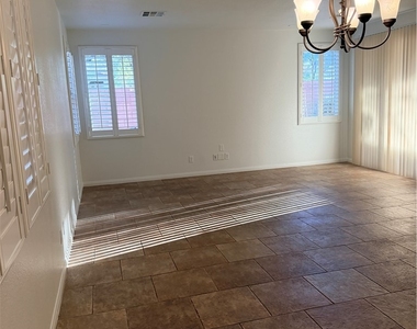 57 Wood Cliff Avenue - Photo Thumbnail 10