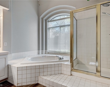 9409 Calico Garden Avenue - Photo Thumbnail 22