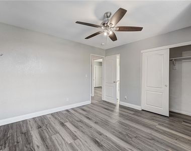 9409 Calico Garden Avenue - Photo Thumbnail 34