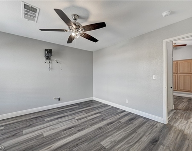 9409 Calico Garden Avenue - Photo Thumbnail 33