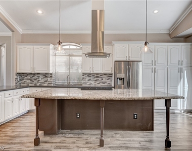 9409 Calico Garden Avenue - Photo Thumbnail 13
