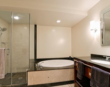 2700 Las Vegas Boulevard - Photo Thumbnail 2