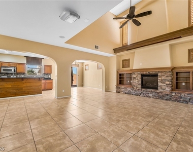381 Red Snap Dragon Lane - Photo Thumbnail 4