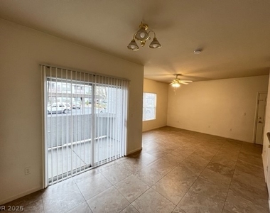 7255 W Sunset Road - Photo Thumbnail 12