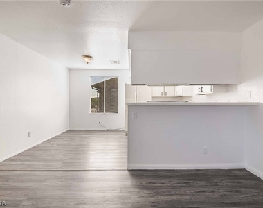 4721 Cessna Avenue - Photo Thumbnail 3