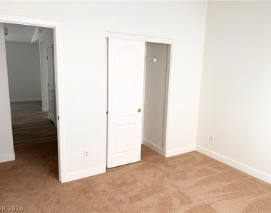 4044 Misty Lilac Court - Photo Thumbnail 19