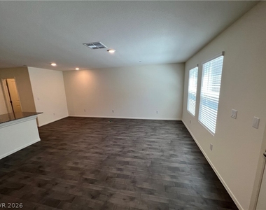 1112 Ruby Sparrow Street - Photo Thumbnail 13