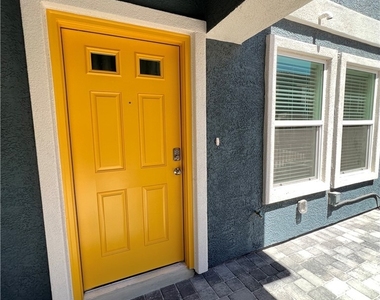 1112 Ruby Sparrow Street - Photo Thumbnail 3