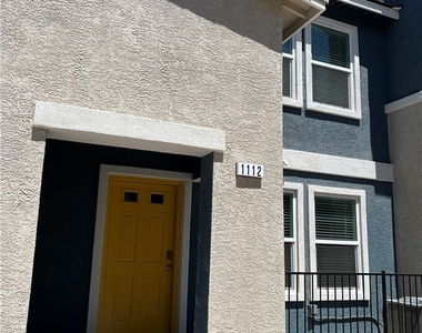 1112 Ruby Sparrow Street - Photo Thumbnail 2