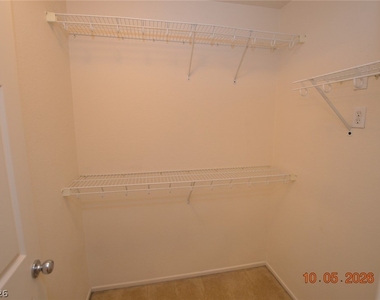 6225 Murphys Windmill Avenue - Photo Thumbnail 15