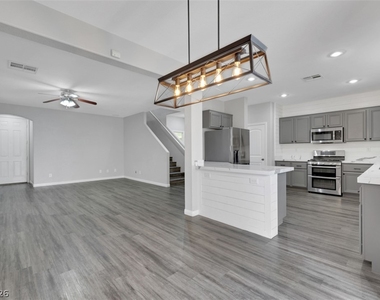 7830 Shingle Beach Street - Photo Thumbnail 3