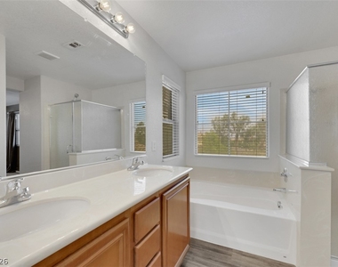7830 Shingle Beach Street - Photo Thumbnail 15