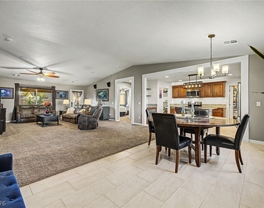 5090 Fairmont Street - Photo Thumbnail 7