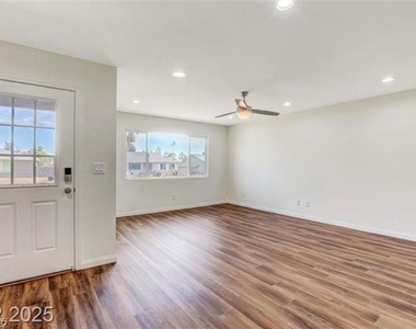 828 Eugene Cernan Street - Photo Thumbnail 17