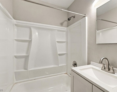 427 S 16th Street - Photo Thumbnail 15