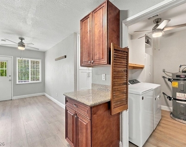 427 S 16th Street - Photo Thumbnail 17