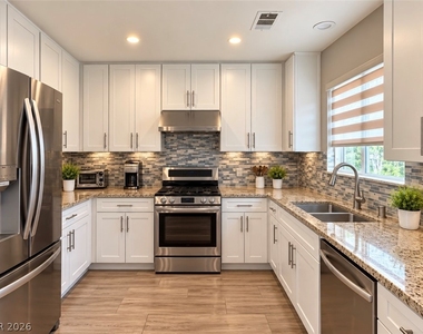 1301 Calle Montery Street - Photo Thumbnail 9