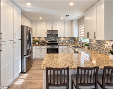 1301 Calle Montery Street - Photo Thumbnail 8