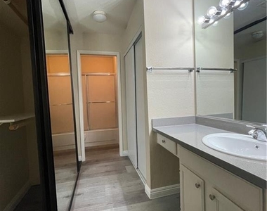 6250 W Flamingo Road - Photo Thumbnail 7