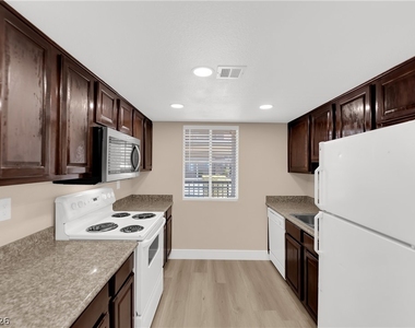 5386 River Glen Drive - Photo Thumbnail 25
