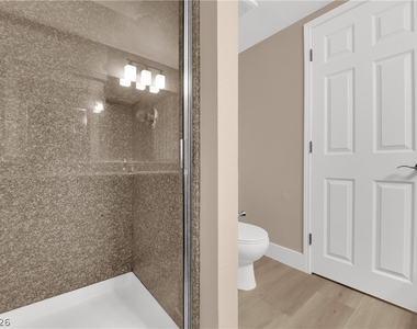 5386 River Glen Drive - Photo Thumbnail 8