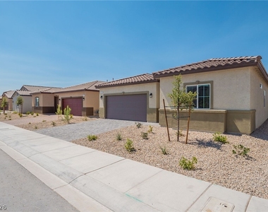 1691 Douglas Creek Street - Photo Thumbnail 2