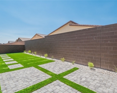 1691 Douglas Creek Street - Photo Thumbnail 34